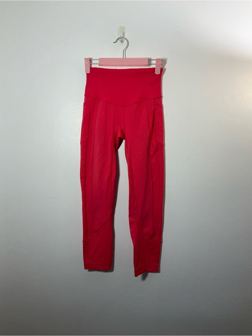 Lululemon 24 inch inseam Hot Pink Leggings Size 4